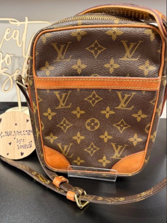 LV012, Louis Vuitton, Danube Monogram, Crossbody - Picture 1 of 5